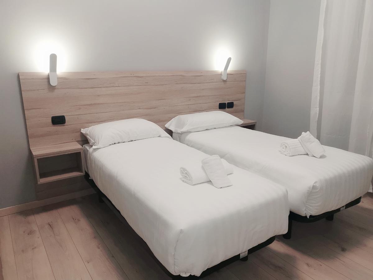Miu Hotel Милано Екстериор снимка